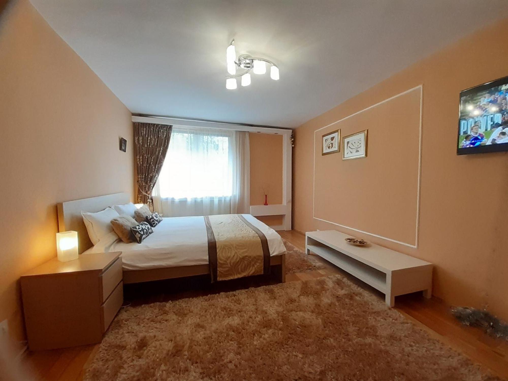 Apartament Central Piatra Neamţ Exteriör bild