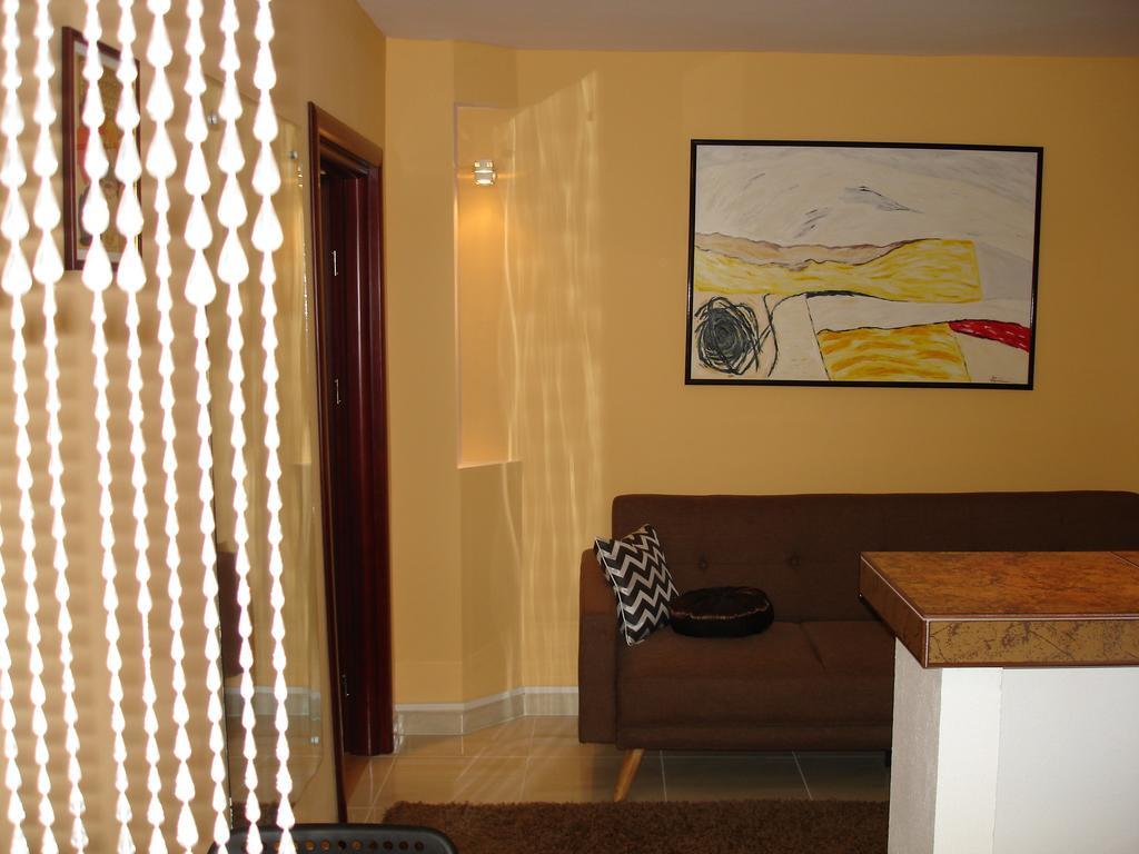 Apartament Central Piatra Neamţ Exteriör bild