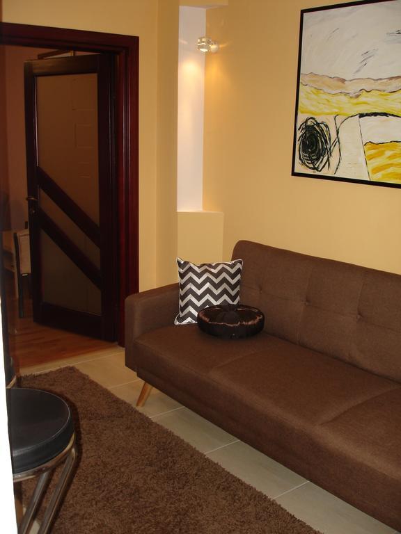 Apartament Central Piatra Neamţ Exteriör bild